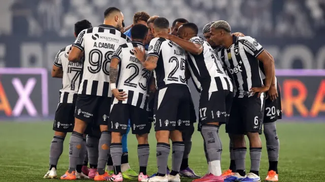 Botafogo reavalia estratégia para contar com atacante
