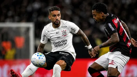 Corinthians e Athletico-PR empatam sem gols em noite de brilho de Santos