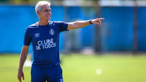 Situação de atacante muda e Grêmio ganha reforço para o Gre-Nal 454