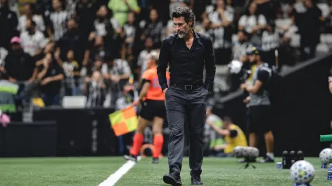 Domínguez admite erros do Atlético-MG mas garante o Galo vivo