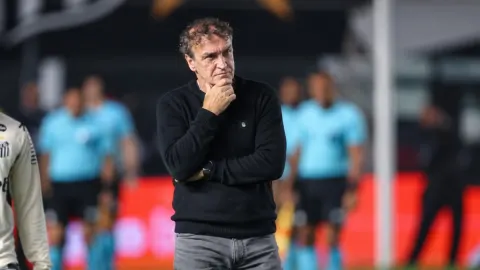 Santos toma decisão sobre Cuca após eliminação para o Atlético-MG