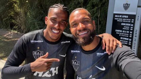 Everson destaca Delfim após herói do Atlético defender três pênaltis