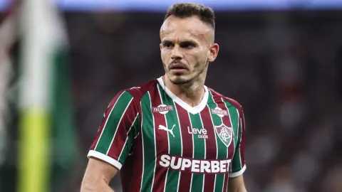 Renê manda recado para Palmeiras e Flamengo antes das semifinais