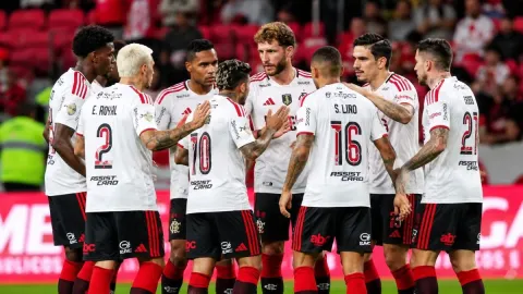 Três líderes do Flamengo no século estão no elenco atual