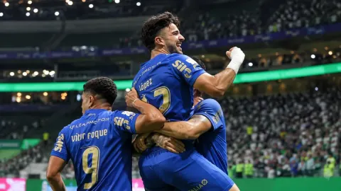Palmeiras domina o Bahia, mas vence por margem mínima no Brasileirão