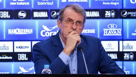 Grêmio é punido pela Fifa com Transfer ban e tem mercado travado