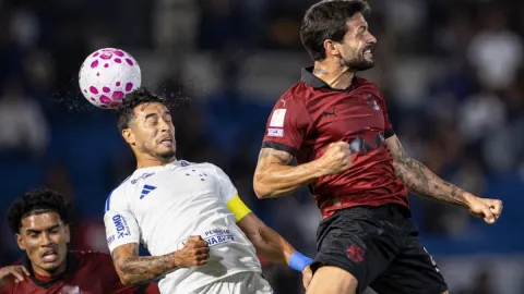 Bragantino expõe falhas do Cruzeiro e encerra jejum no Brasileirão