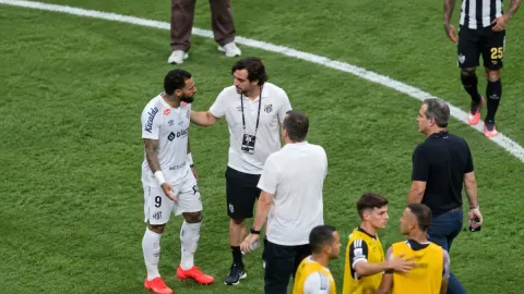 Gesto de Gabigol provoca cobrança após virada do Atlético-MG