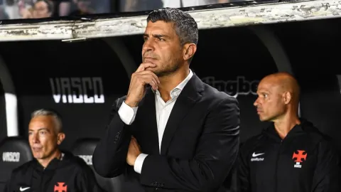Pedro Emanuel define o Vasco para enfrentar o Boca Juniors