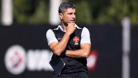 Vasco avalia mudanças antes de duelo com o São Paulo