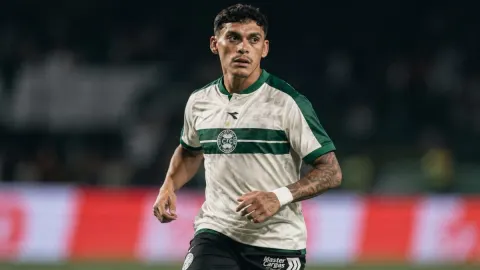 Ocampo volta ao Coritiba em hora decisiva para o ataque