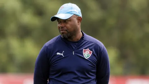 Marcão avalia dupla de ataque para mudar cenário do Fluminense