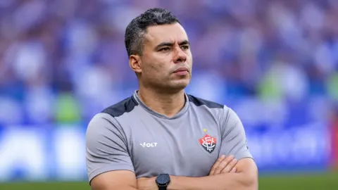 Vitória atualiza seis casos médicos antes de duelo decisivo