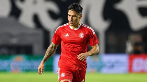 Inter prepara escolha decisiva para substituir Villagra no meio