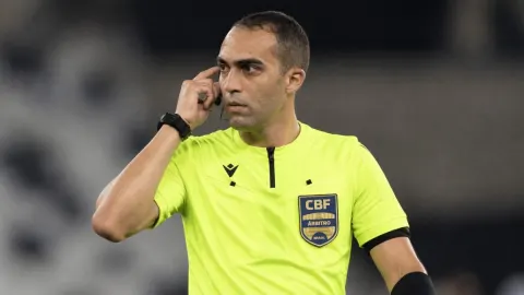 Botafogo reencontra árbitro marcado por decisões controversas