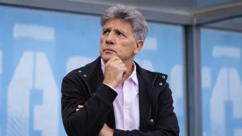 A dúvida de Renato Gaúcho que pode mudar a escalação do Grêmio