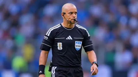 Vasco x Corinthians: arbitragem ganha peso em duelo decisivo