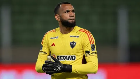 Everson ganha sinal verde e cria nova dúvida no Atlético-MG