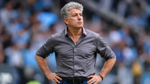 Renato reage à pressão e reforça pedido de união no Grêmio