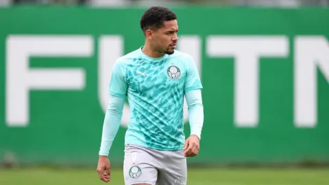 Vitor Roque avança, e Palmeiras ganha dúvida no ataque