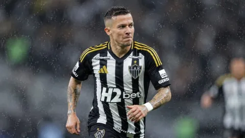 Bernard revela o que pode definir escalação do Atlético-MG