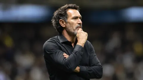 Barba mantém dúvida no Atlético-MG antes de clássico decisivo