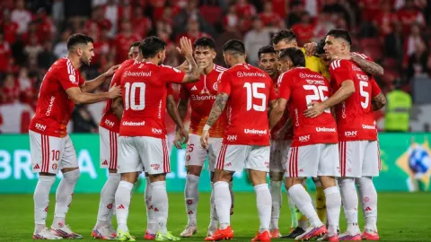 Inter recupera três titulares, mas mantém alerta no gol