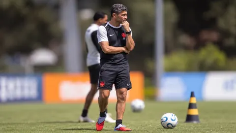 Vasco toma decisão cautelosa com titular antes do clássico