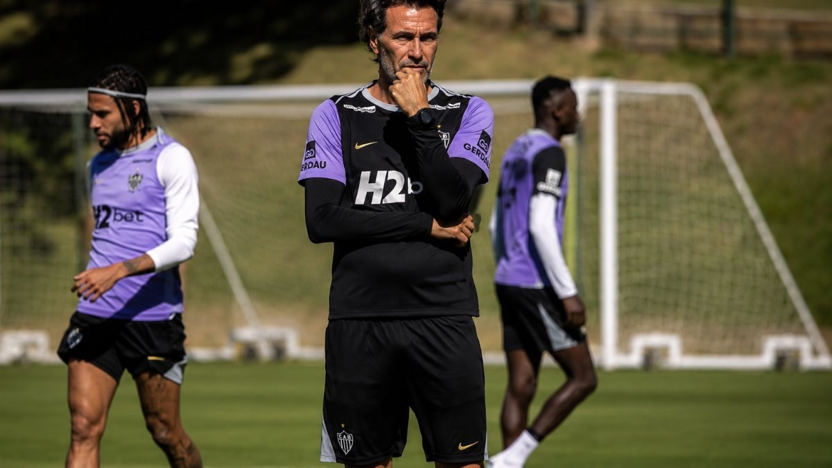 Galo em xeque: as peças que faltam para o retorno contra o Bahia