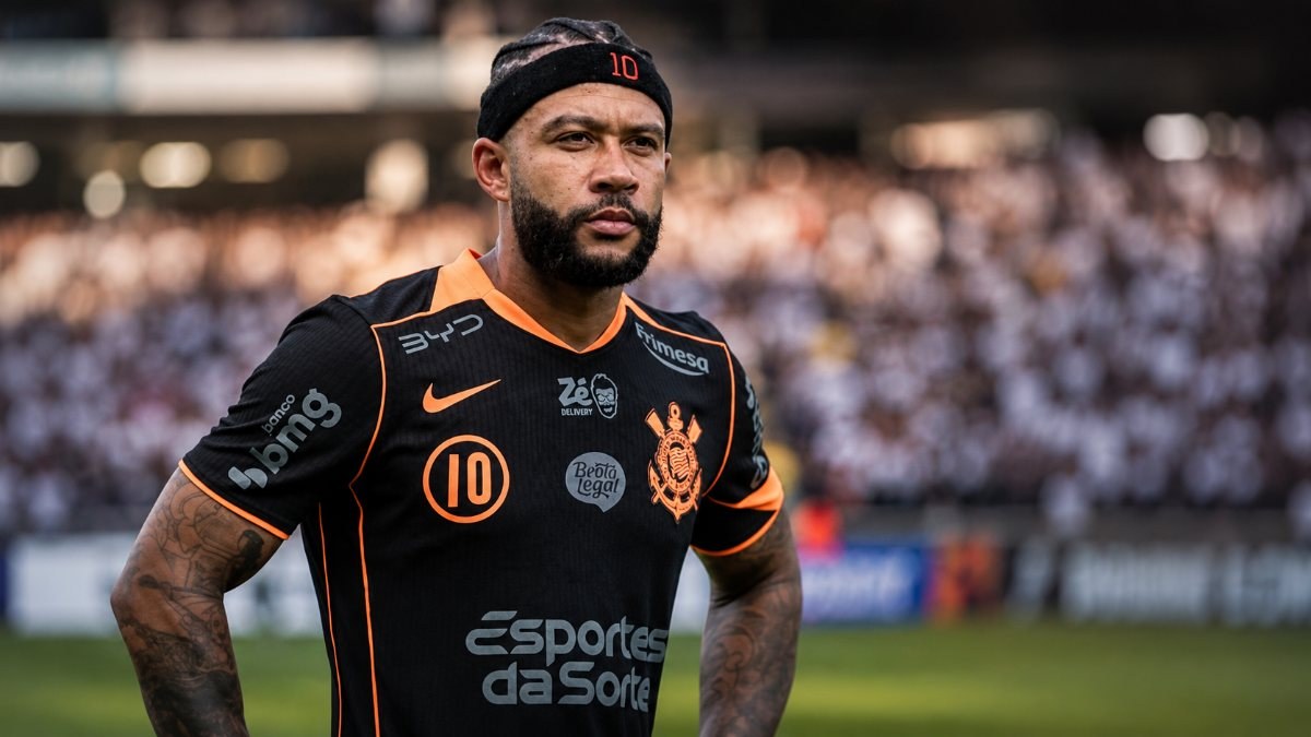 O futuro de Memphis Depay no Corinthians: impasse ameaça permanência