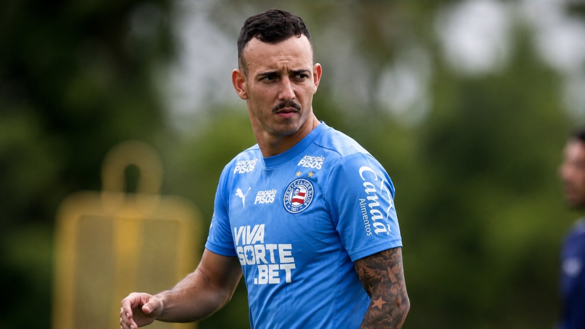 Internacional negocia retorno de lateral revelado no clube