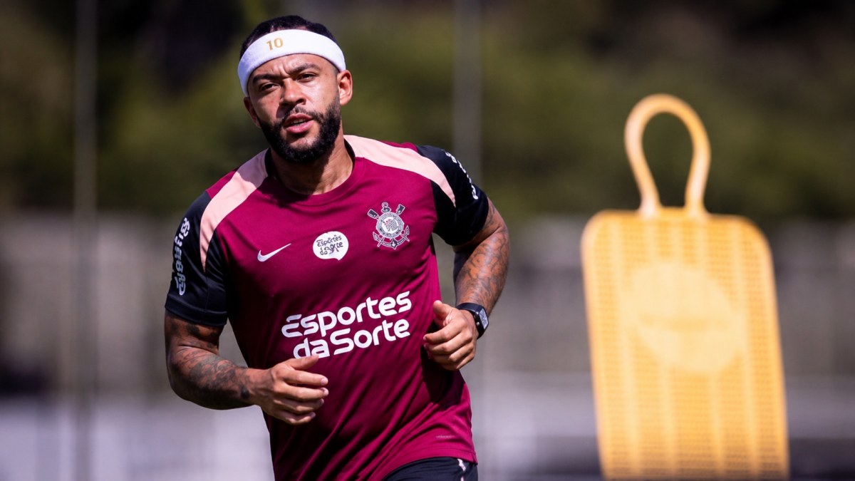 Memphis Depay define futuro e encaminha renovação no Corinthians
