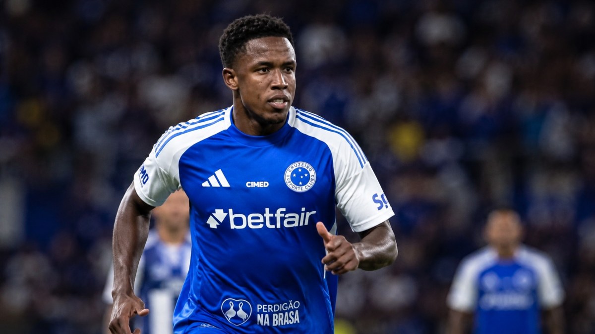 Baixa no Cruzeiro: lesão grave pode encerrar a temporada de Sinisterra