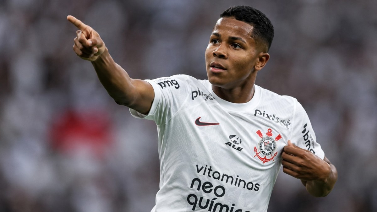 Reviravolta no mercado: Corinthians recua e Cruzeiro mira atacante