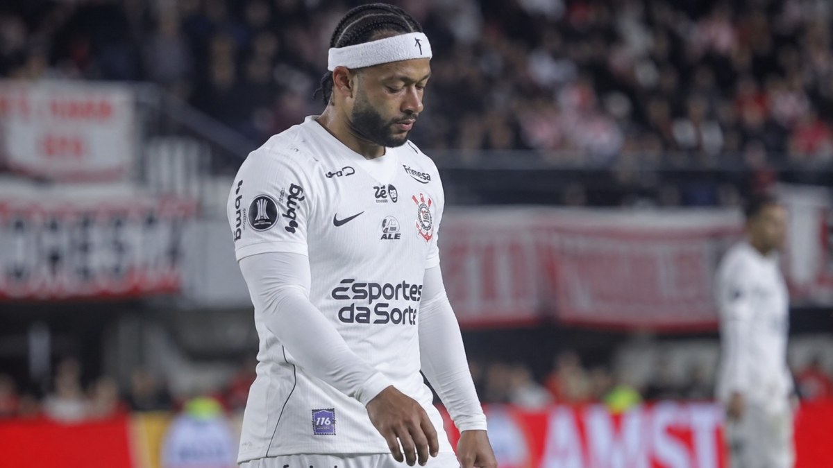 Memphis vira alvo de denúncia antes de decisão do Corinthians