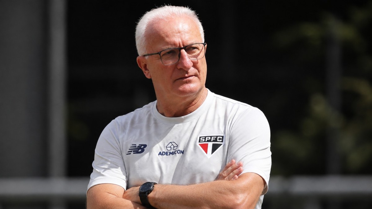 Dorival traça plano no São Paulo, mas futuro depende de escolha