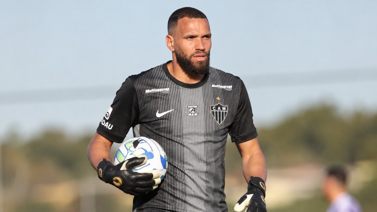 Everson volta ao Atlético-MG e abre disputa inesperada no gol