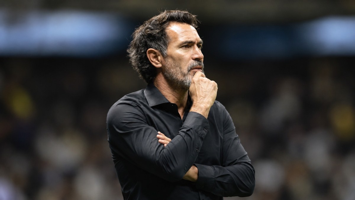 Barba mantém dúvida no Atlético-MG antes de clássico decisivo