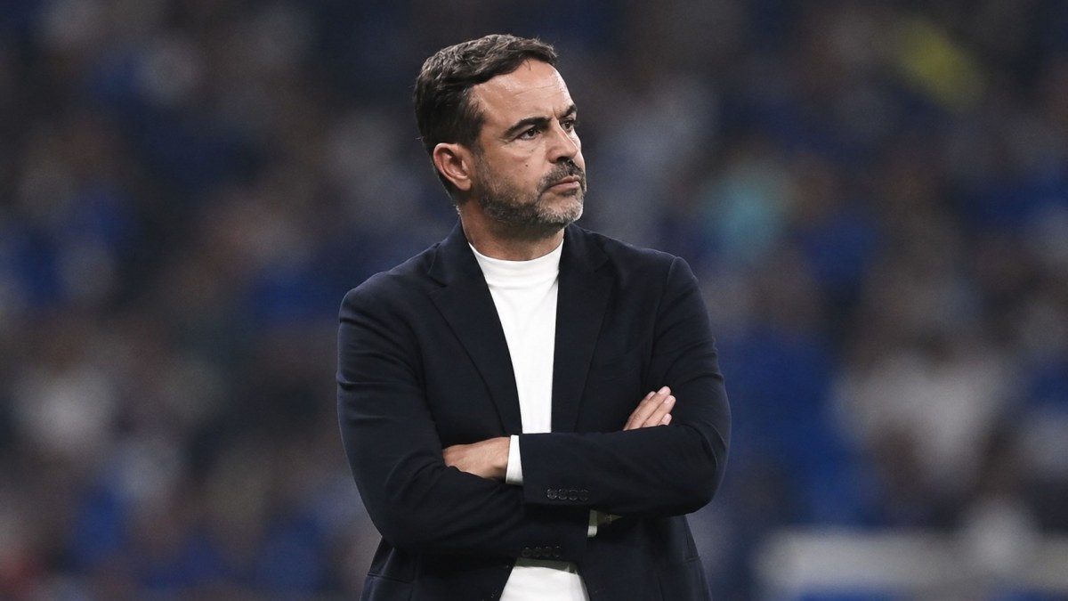 O detalhe que ainda trava Artur Jorge em clássicos pelo Cruzeiro