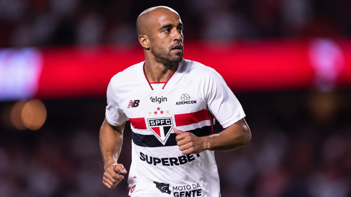São Paulo segura Lucas Moura agora por um objetivo no clássico