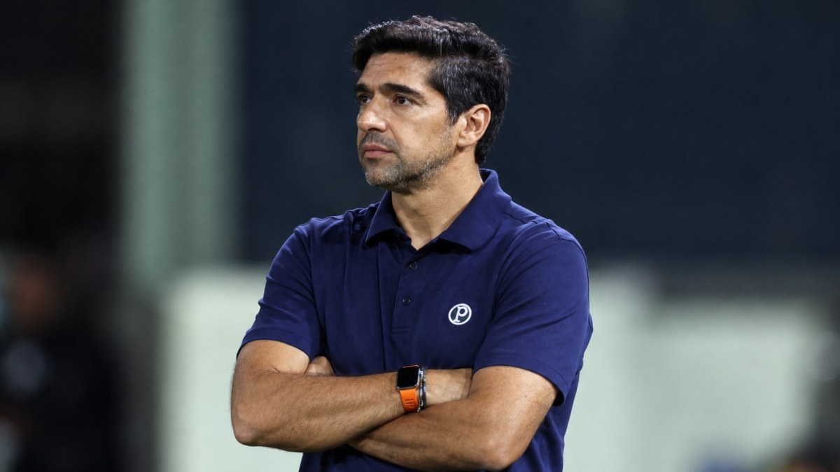 Abel Ferreira ganha reforço importante para jogos decisivos do Palmeiras