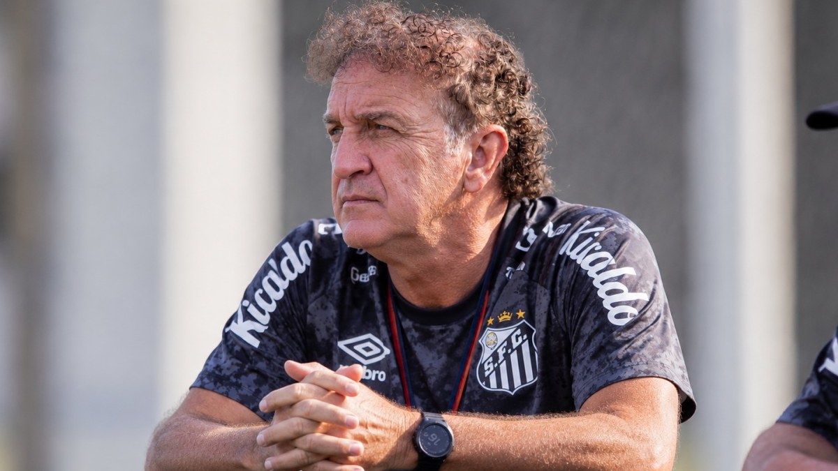 Cuca adia decisão no Santos e ganha novos temas na reta final