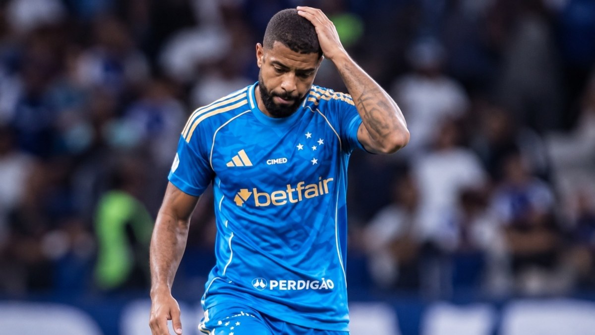 João Marcelo preocupa Cruzeiro e pode não voltar em 2026