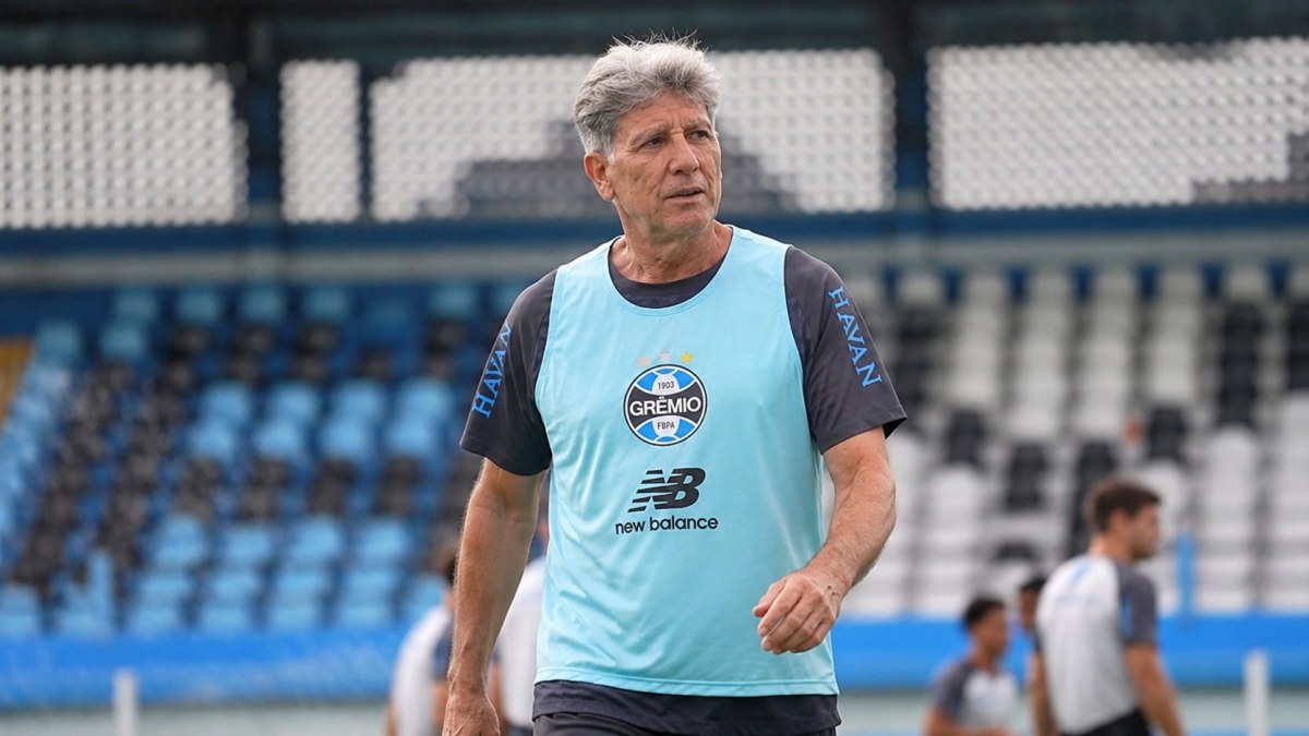 Jogador surpreende e pode virar solução para o setor defensivo do Grêmio
