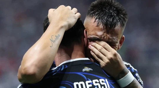 Antes mesmo da bola rolar, a semifinal já tinha um vencedor improvável